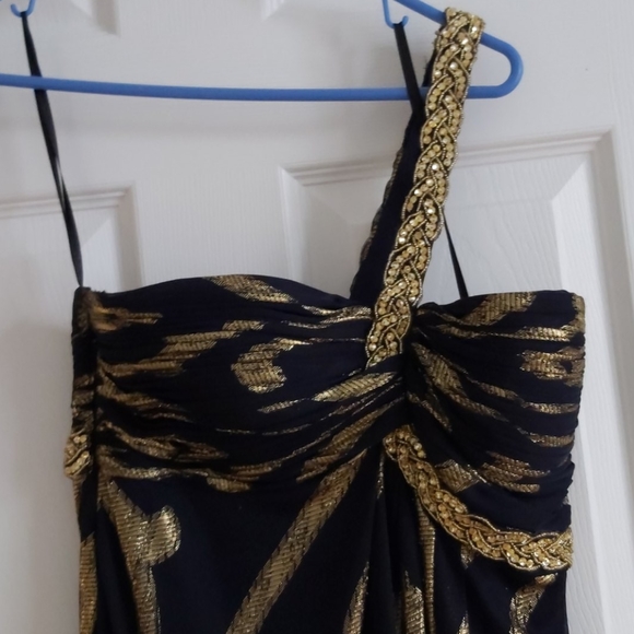 Prom Dress - Picture 2 of 3